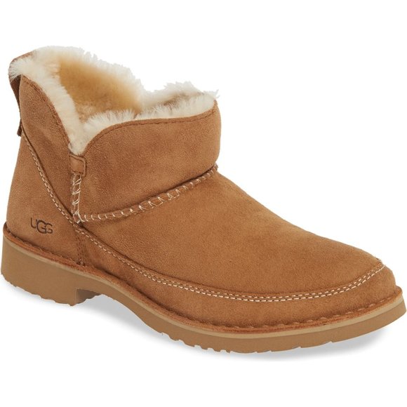 UGG Shoes - UGG 7 Melrose Genuine Shearling Ankle Boot NEW